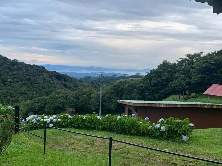 Dadirri House Minicasa Santa Elena モンテベルデ エクステリア 写真