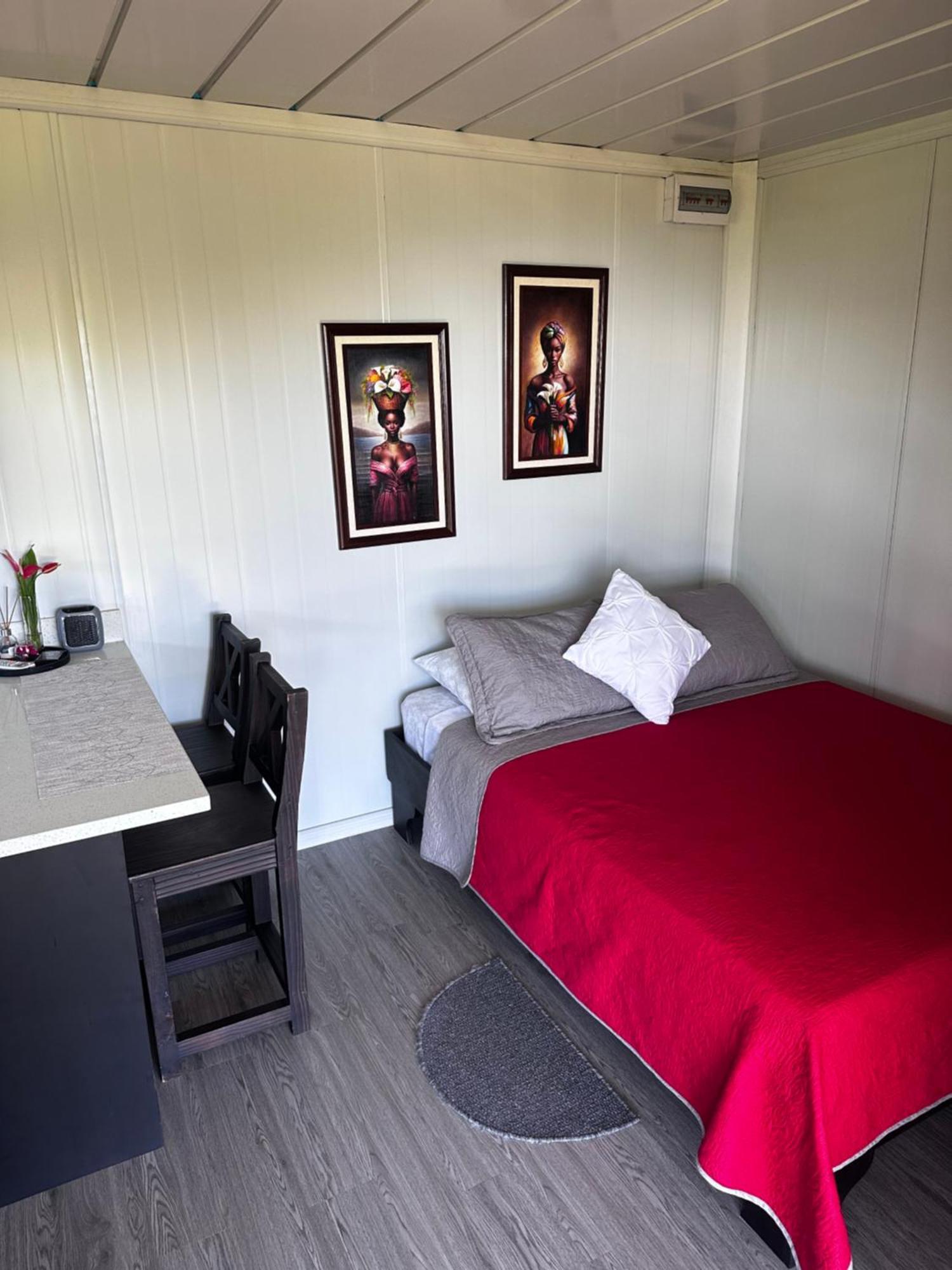 Dadirri House Minicasa Santa Elena モンテベルデ エクステリア 写真